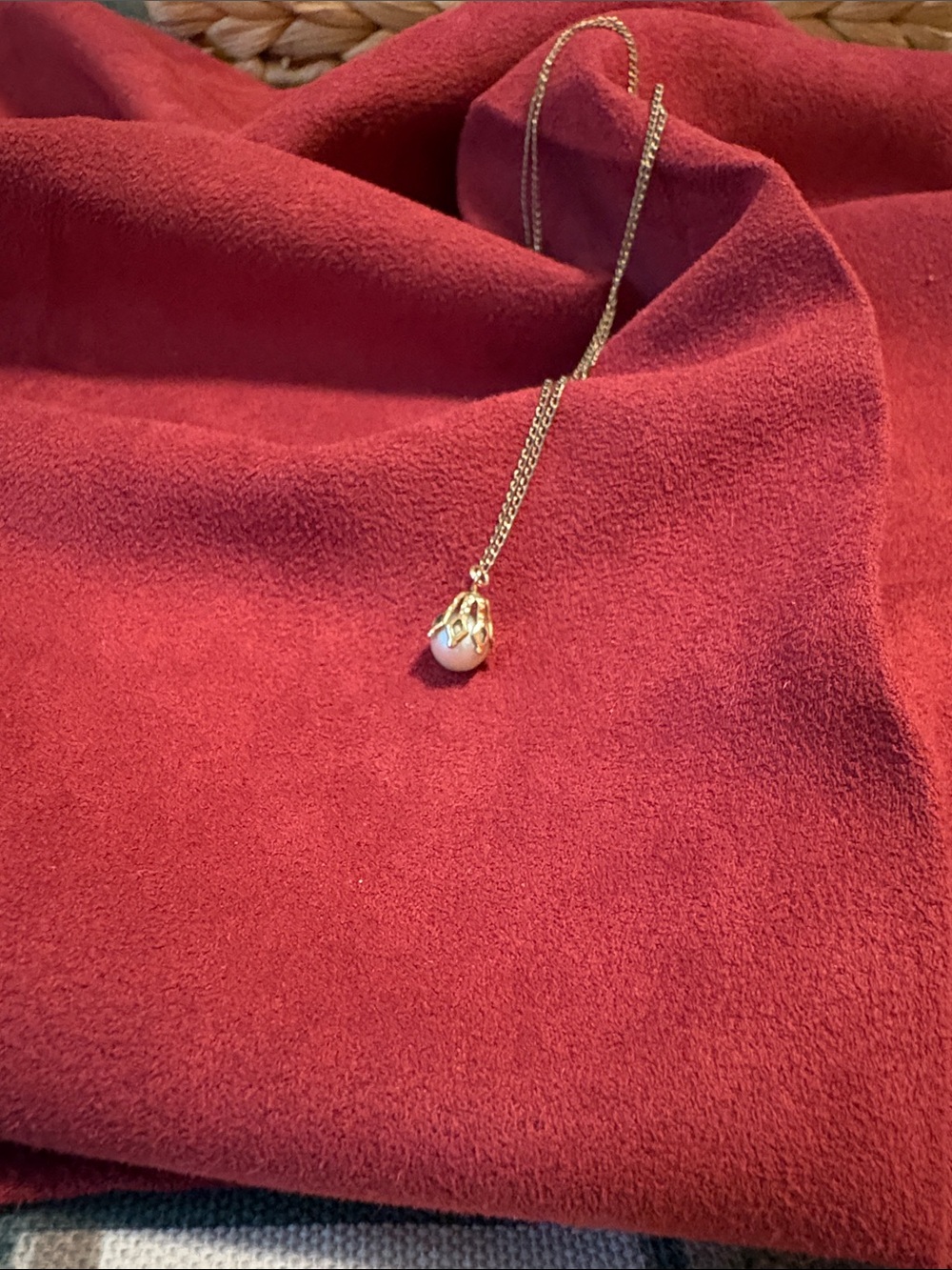 Teardrop Pearl Pendant Necklace -